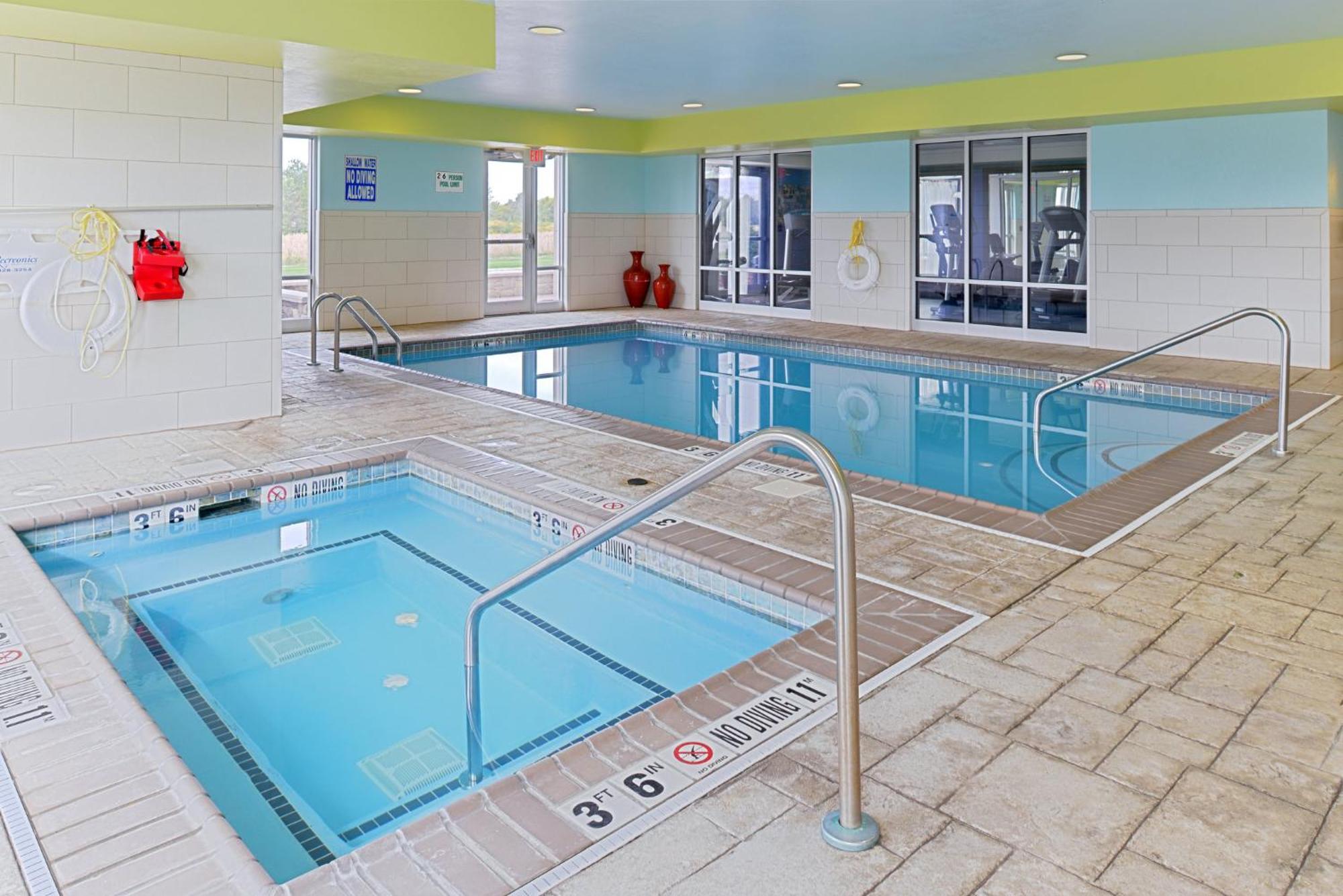 Express & By Ihg Terre Haute