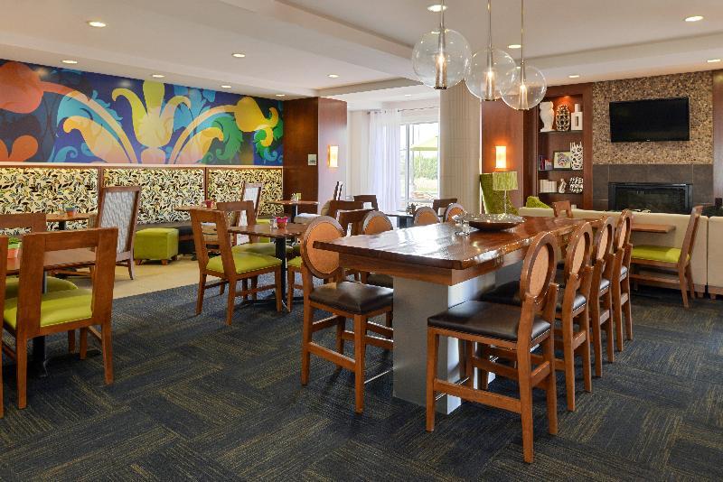 Express & By Ihg 2* Terre Haute