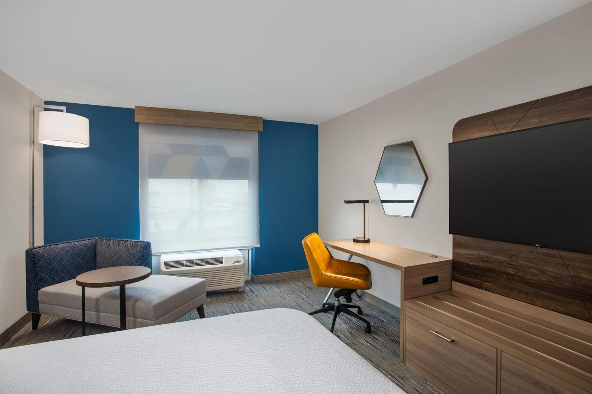 Express & By Ihg Hotel Terre Haute