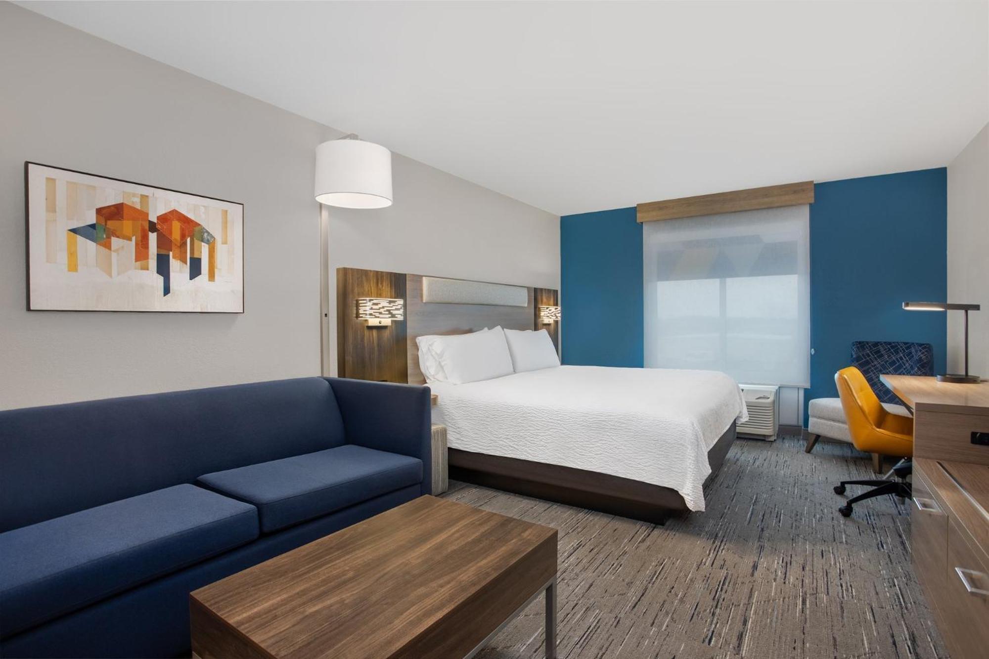 Express & By Ihg Hotel