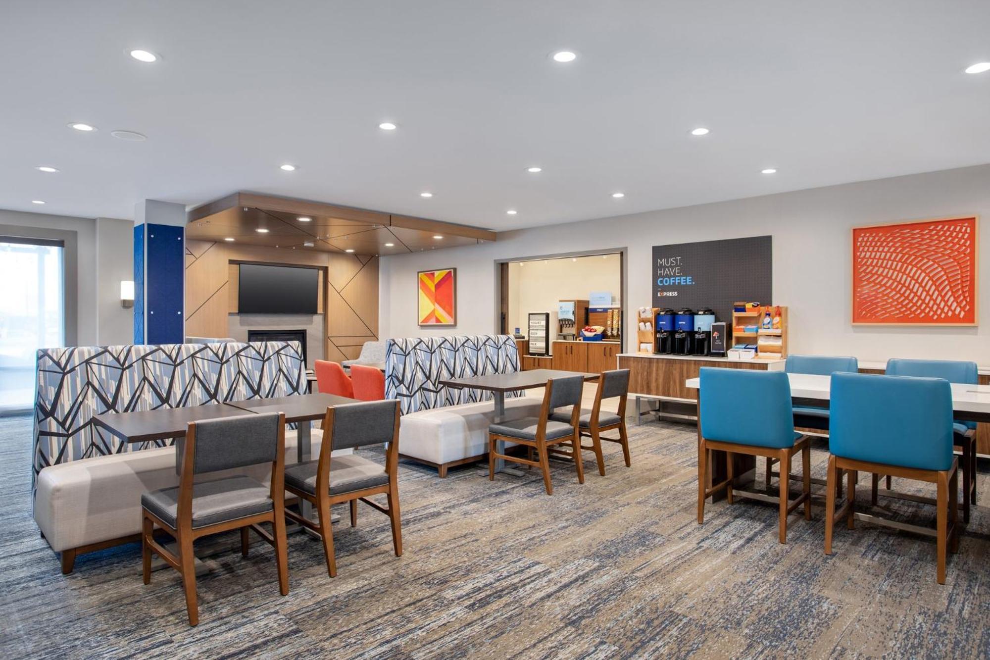 Express & By Ihg
