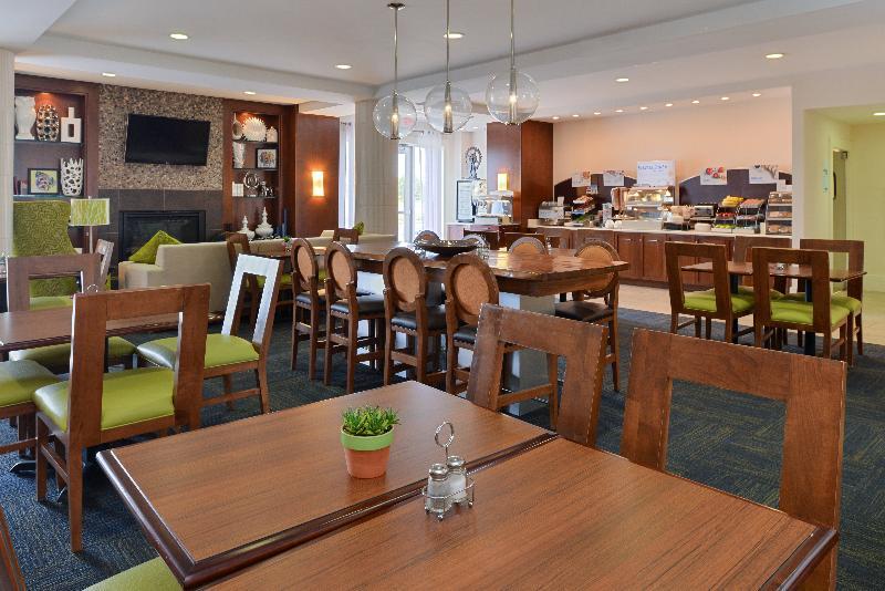 Hotel Express & By Ihg Terre Haute